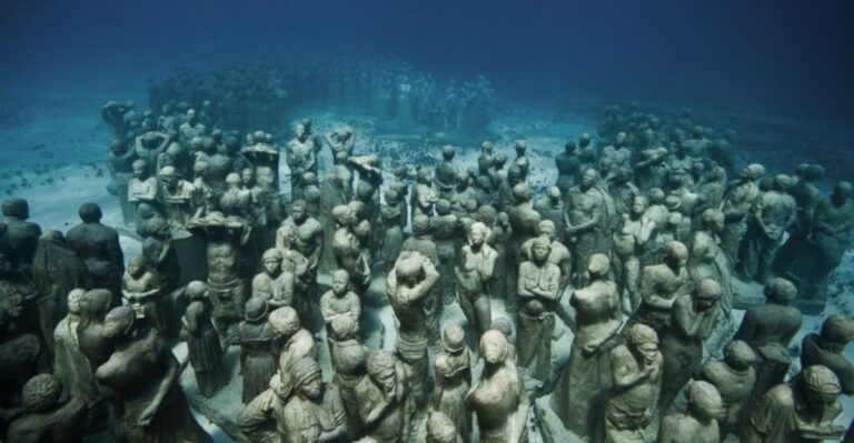 31 INCREDIBLE Underwater Attractions Hiding Beneath The Surface