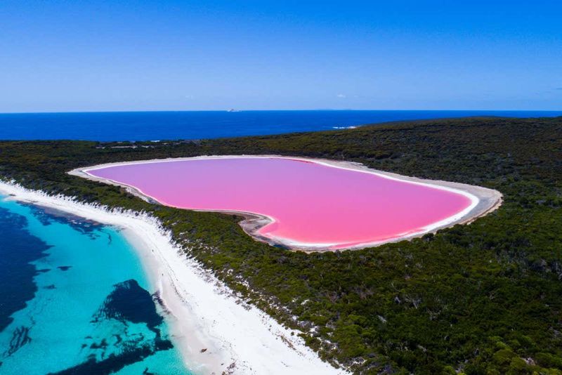 Lake Hillier, Australia