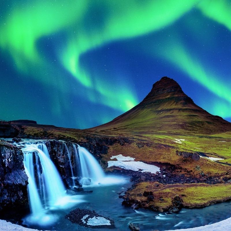 Northern Lights Chase in Iceland