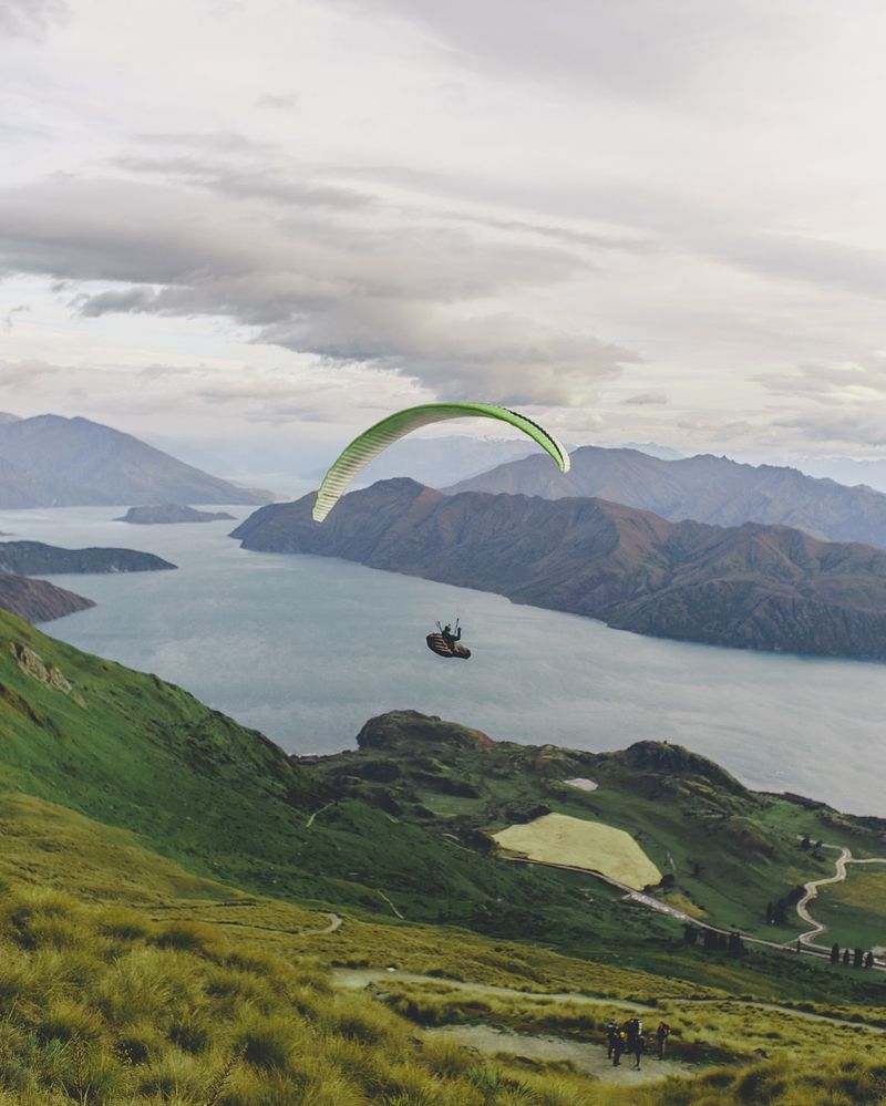 Paragliding in New Zealand