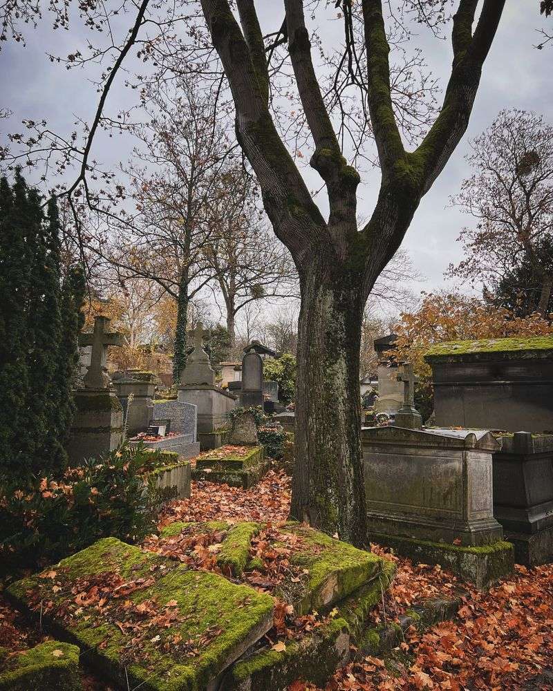 Père Lachaise Cemetery