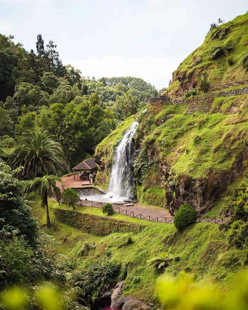 Ribeira dos Caldeirões