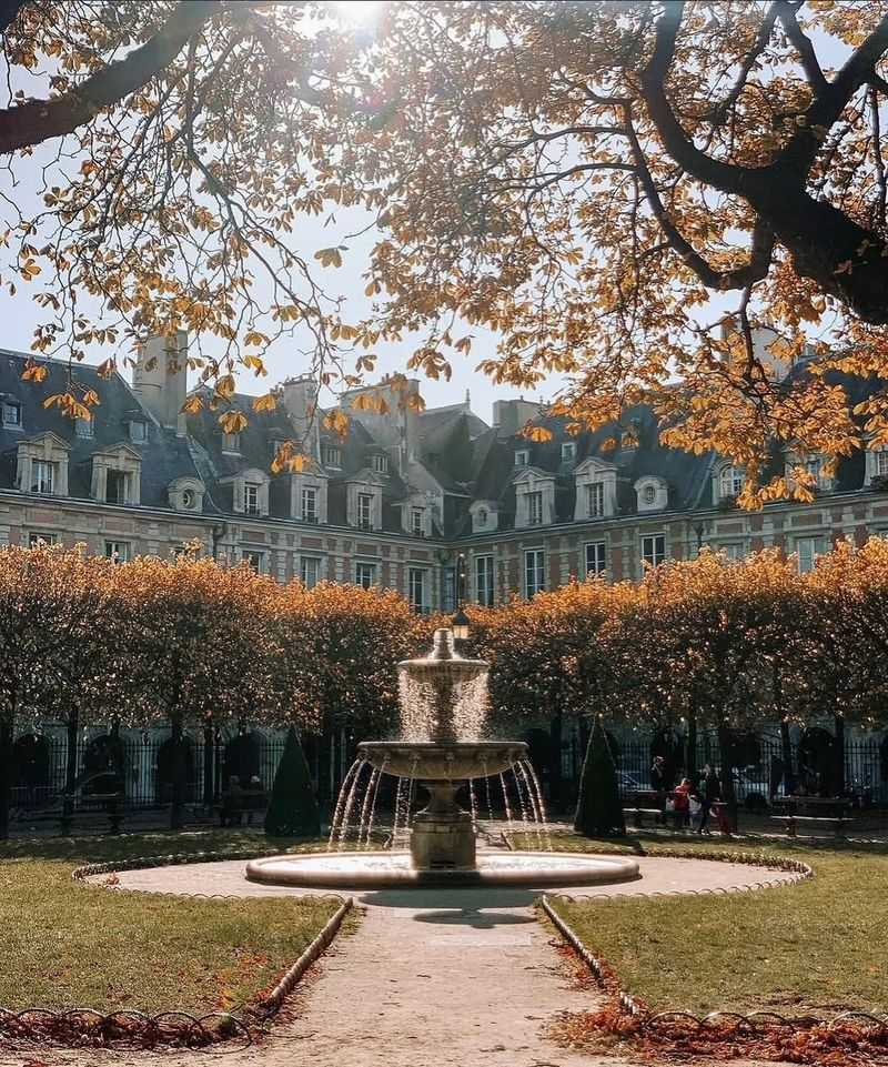 Place des Vosges