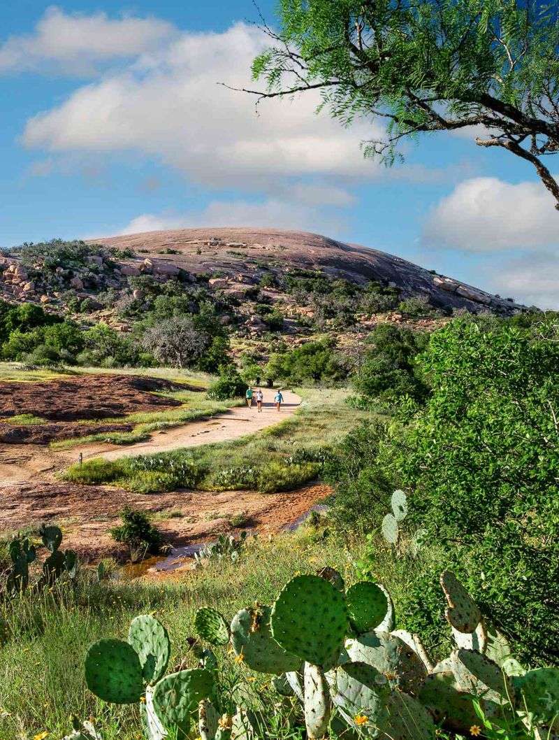 The Enchanted Prairie Retreat