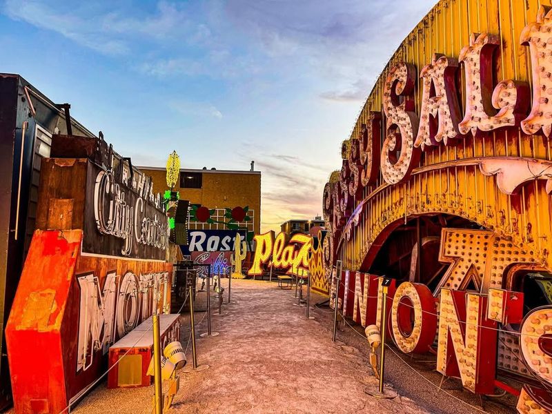 The Neon Boneyard, Las Vegas