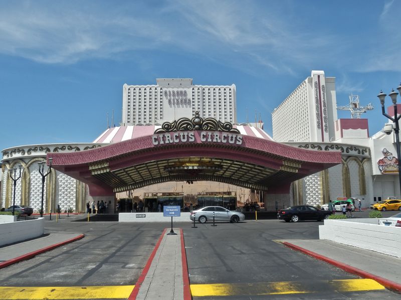 The Vintage Circus Hotel, Nevada