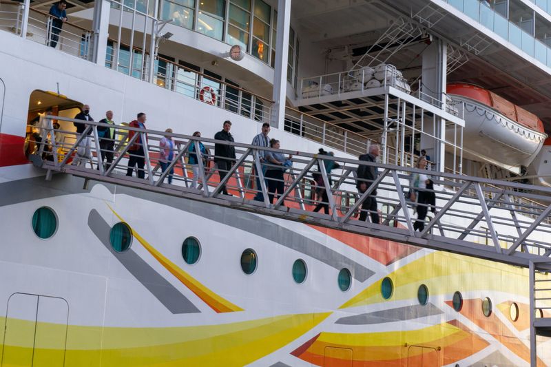 Understand Disembarkation Procedures