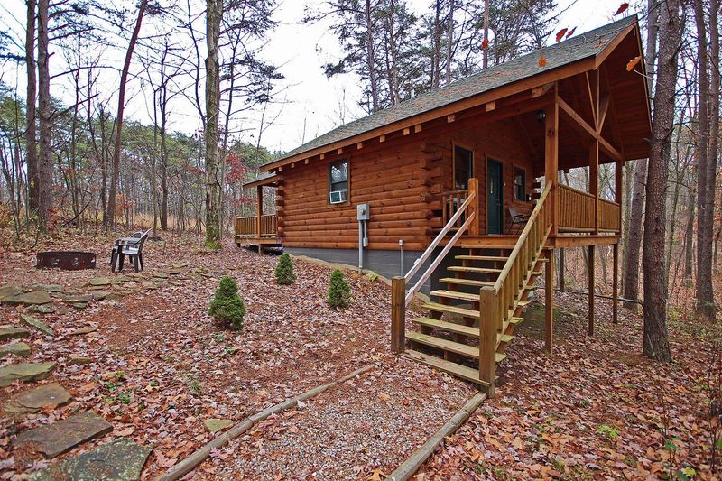 Whispering Pines Cabin