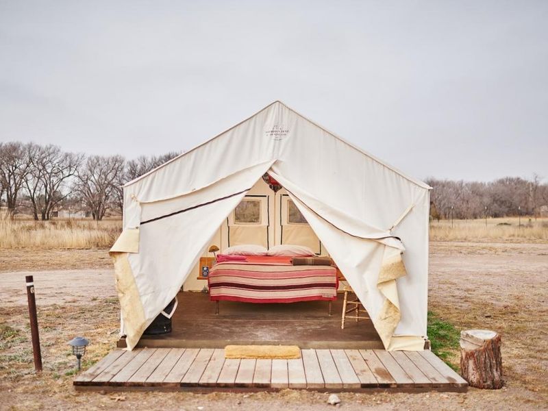 El Cosmico, Texas