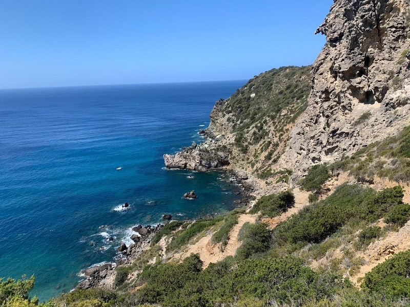 Explore Cala dell'Allume