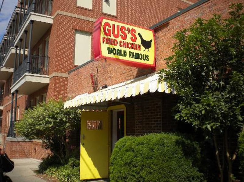 Gus’s World Famous Fried Chicken – Memphis, TN