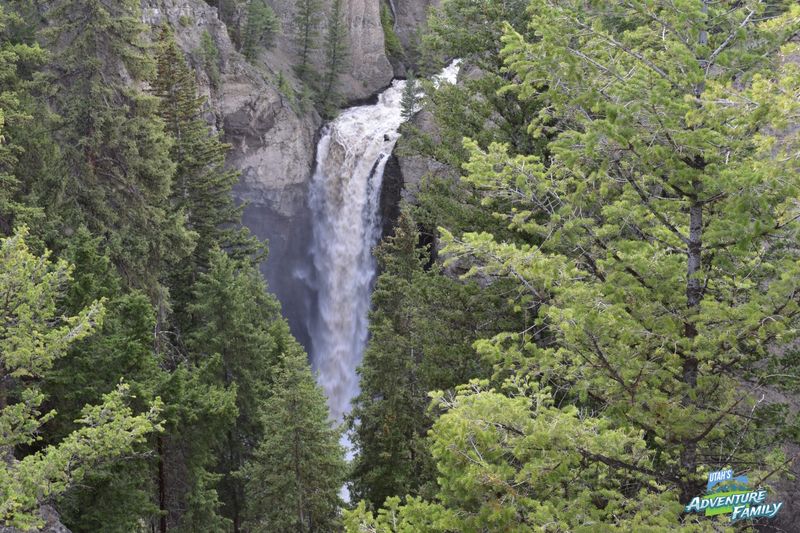 Tower Fall Hiking