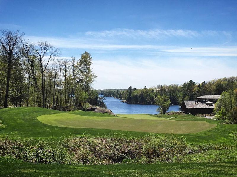 The Ridge at Manitou, Ontario