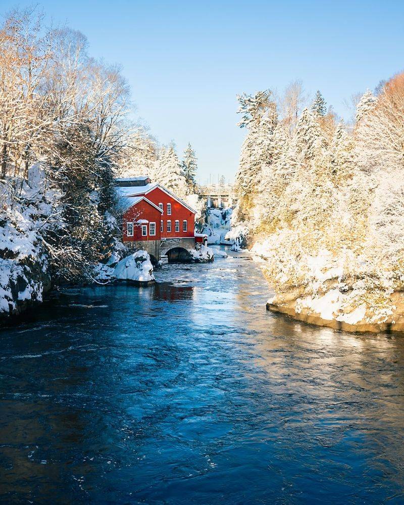 Laïta's Nest, New Brunswick