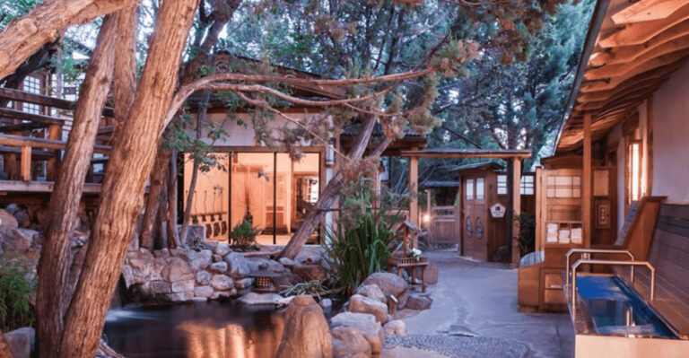 10 Spa Retreats Perfect For A Mother–Daughter Getaway This May