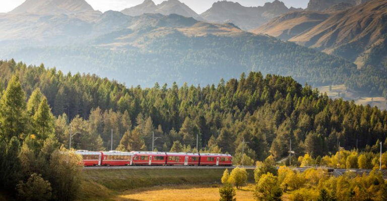 15 Stunning Views You’ll Only See On A Scenic Swiss Train Journey