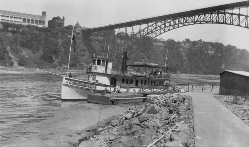 1900s – Tourists At Niagara Falls On Maid Of The Mist
