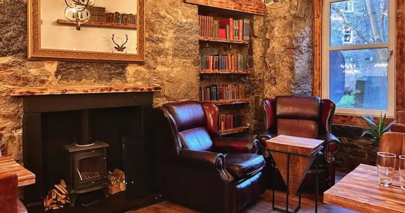 Edinburgh, Scotland – Old Stone Streets And Steaming Mugs