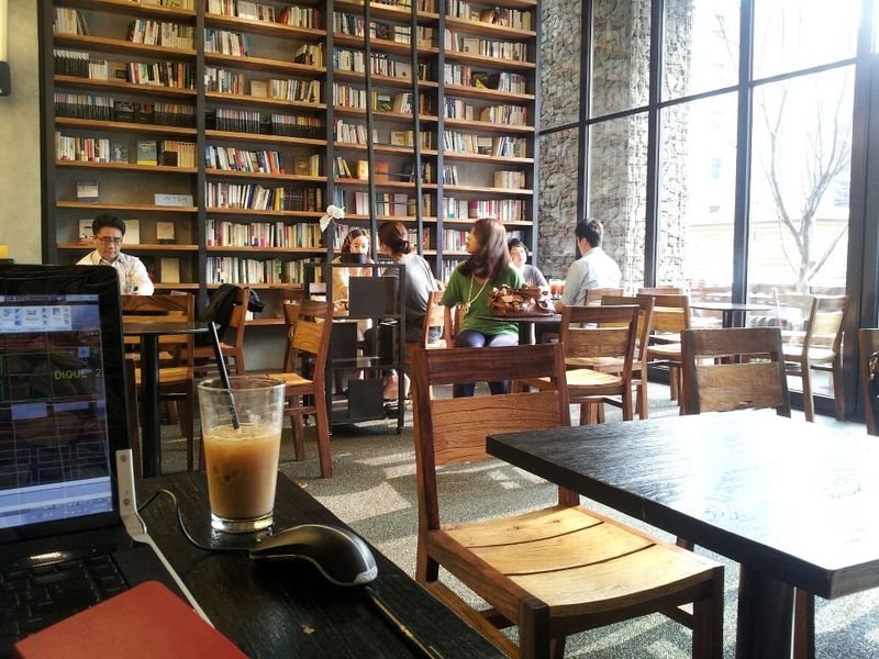 Seoul, South Korea – Cafés That Blend Books And Brews