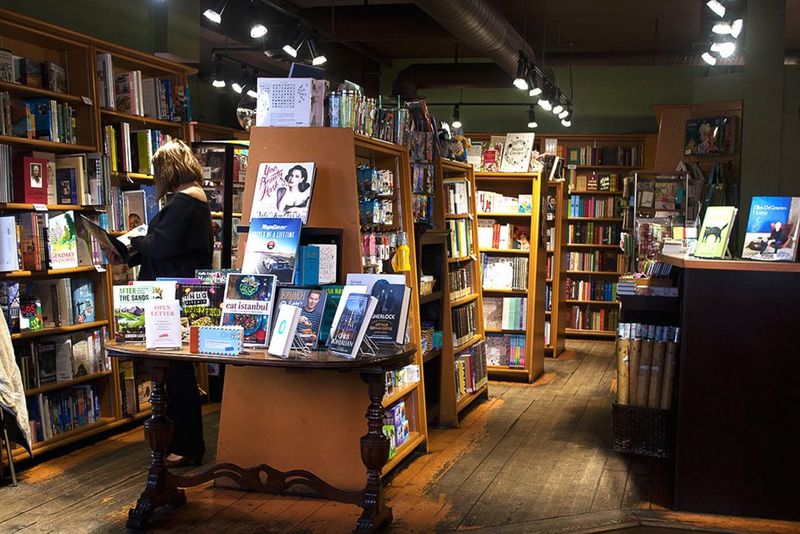 Vancouver, Canada – Lattes And Literary Escapes