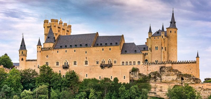 Day 4: Segovia's Aqueduct and Alcázar