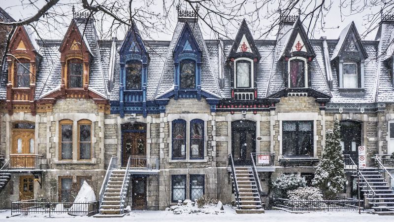 Montreal, Canada – Bilingual Stories In Every Shopfront