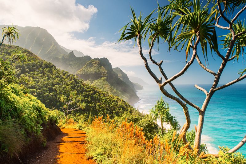 The Kalalau Trail, Hawaii (USA)