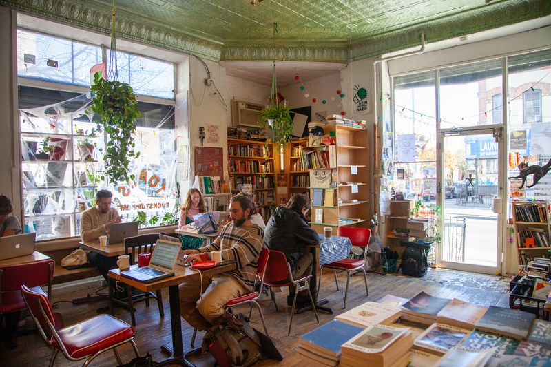New York City, New York – Espresso Shots And Page-Turners