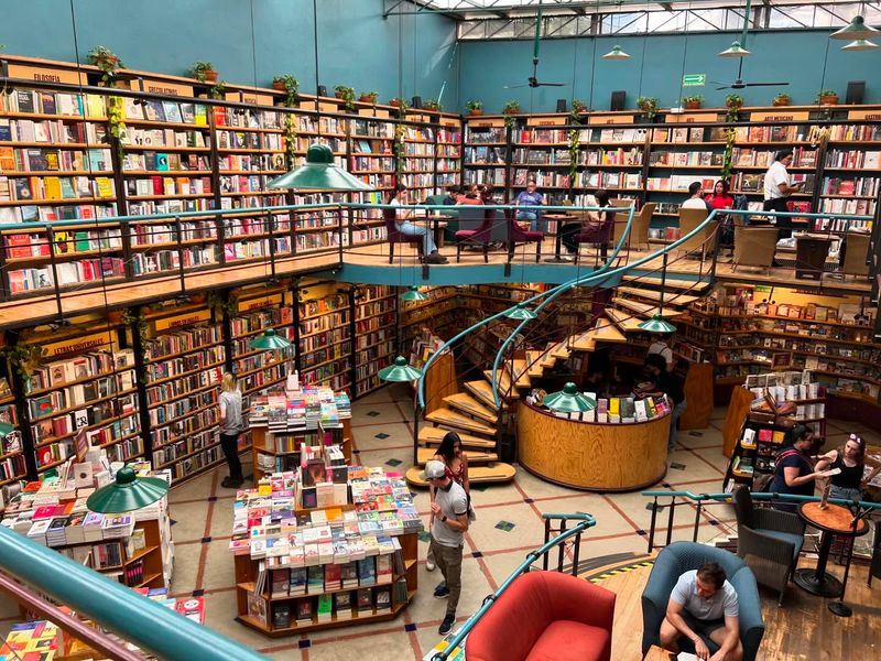 El Péndulo – Mexico City, Mexico