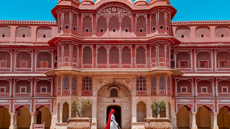 Jaipur, India – Jewel Tones, Palaces, And Royal Splendor