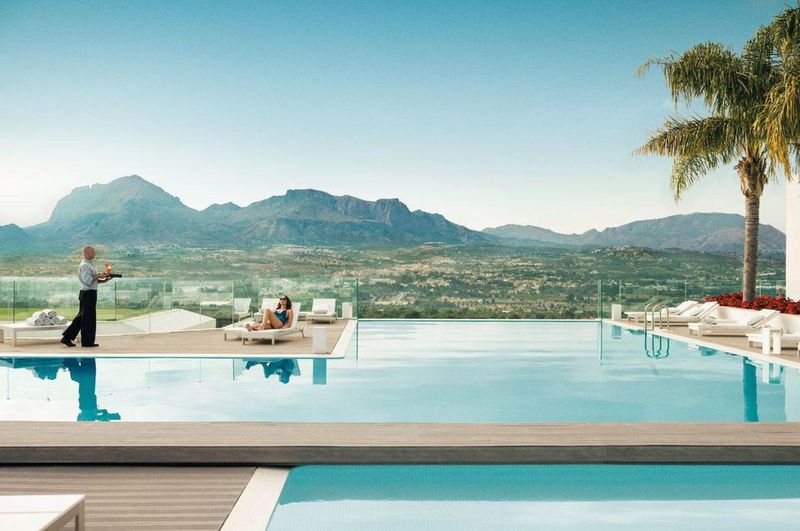 SHA Wellness Clinic, Spain