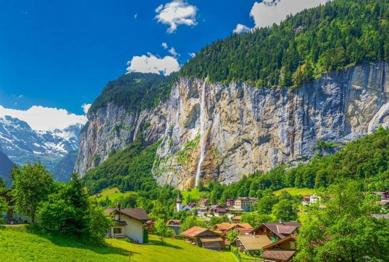 Switzerland (Alps, Countryside)