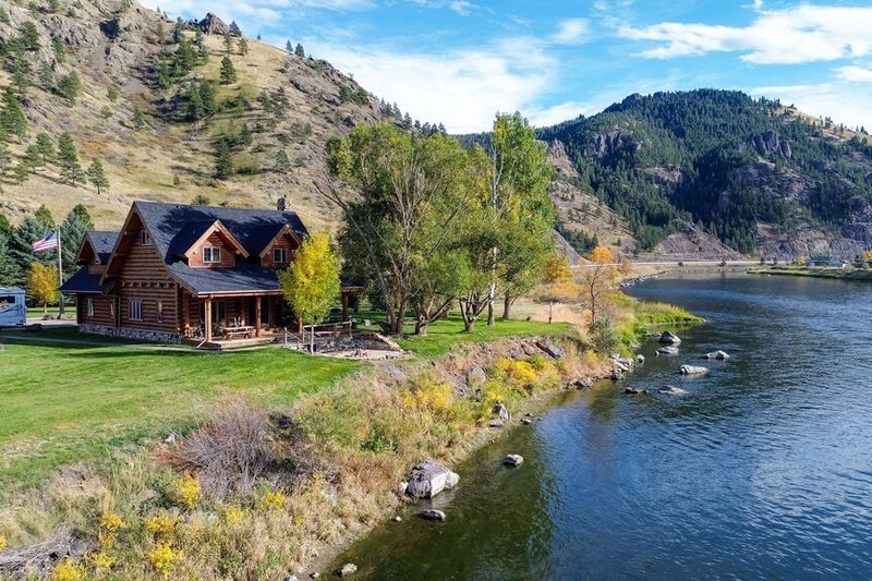 Montana Riverfront Retreat