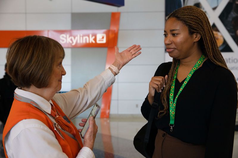 Tips For Scoring The Best Retro Deals At Airports