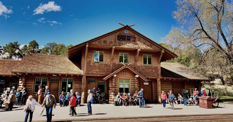 Exploring the Grand Canyon Village