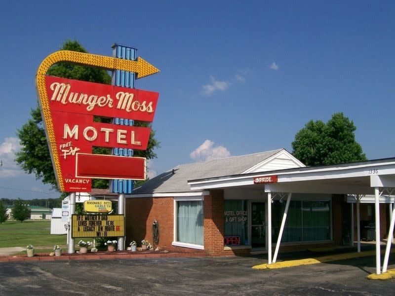 Munger Moss – MO