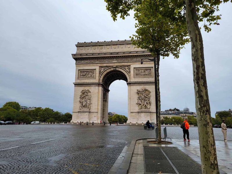 The Romance Myth Of Paris