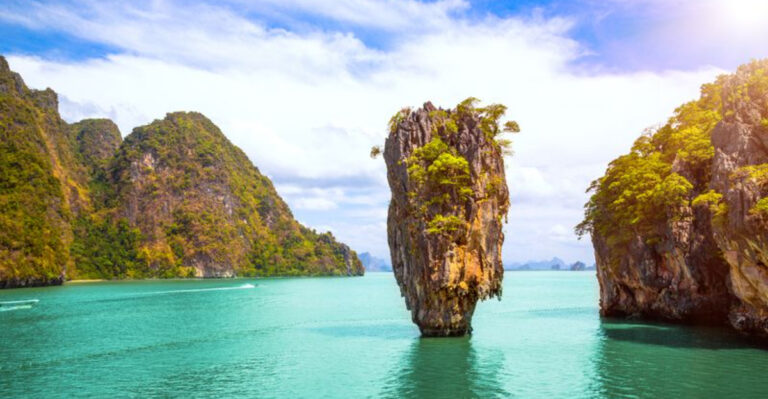 10 Popular Solo Travel Spots That Weren’t Worth It + 5 That Felt More Risky Than Rewarding
