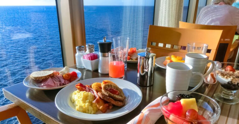 10 Smart Cruise Dining Tips + 7 Rookie Mistakes To Avoid
