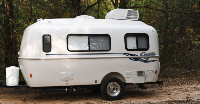 12 Best Travel Trailers For Road Trips + 3 Bonus Picks For Serious Travelers