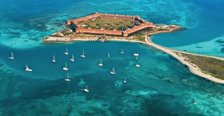17 Lesser-Known Florida Parks That Compete With The Caribbean—And 2 That Are Simply Unmissable