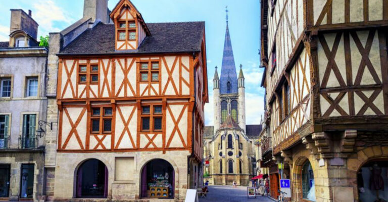 7 French Cities I’d Visit Again In A Heartbeat—And 3 I’d Recommend Skipping