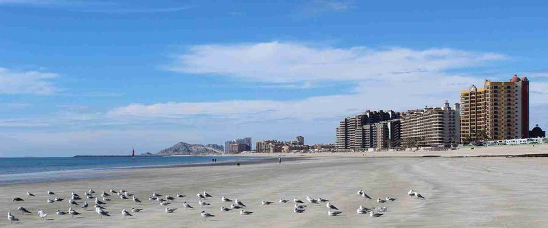 Puerto Peñasco's Far Eastern Beaches