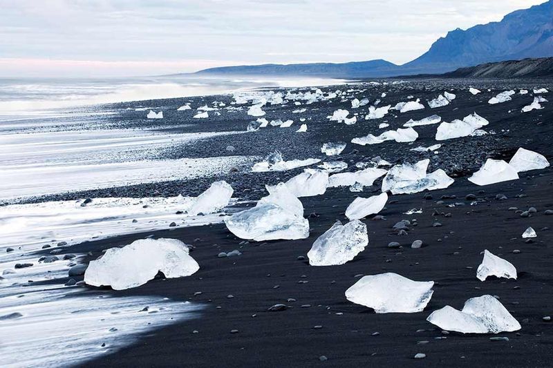 Alaska – Black Sand Beach, Prince William Sound