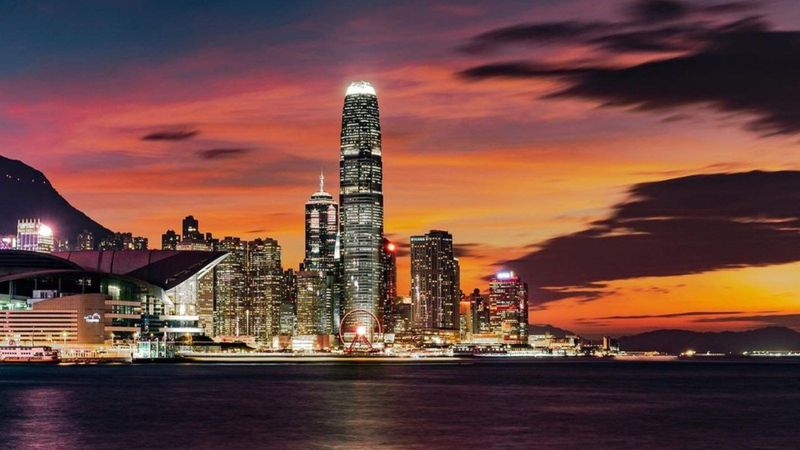 Hong Kong's Vertical City Creates Vertical Price Charts