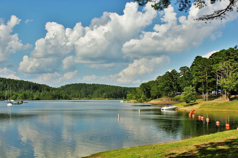 Arkansas – Lake Ouachita’s Brady Mountain Beach