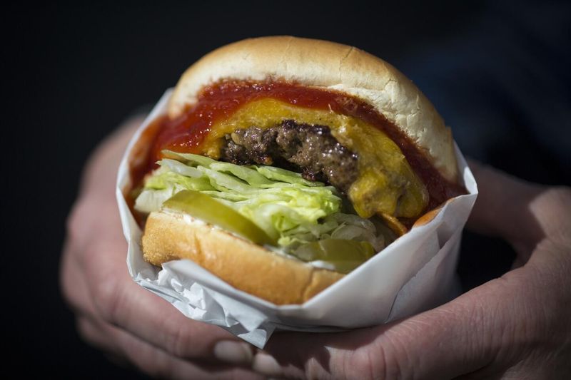 California – Pastrami Burger At The Apple Pan