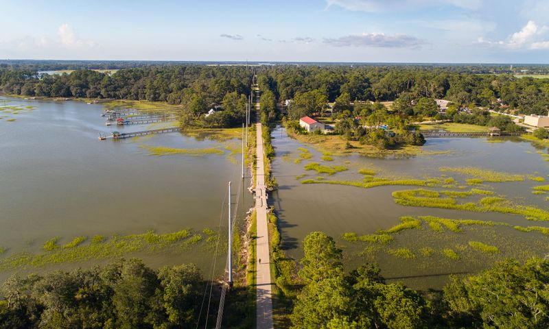 Exploring The Spanish Moss Trail Expecting Coastal Views