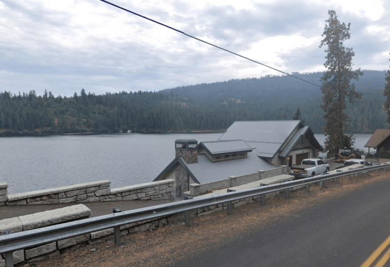 Shaver Lake: Too Small for the Hype