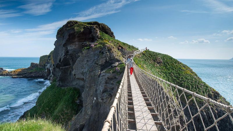 Carrick-a-Rede: Fishermen's Rope Bridge